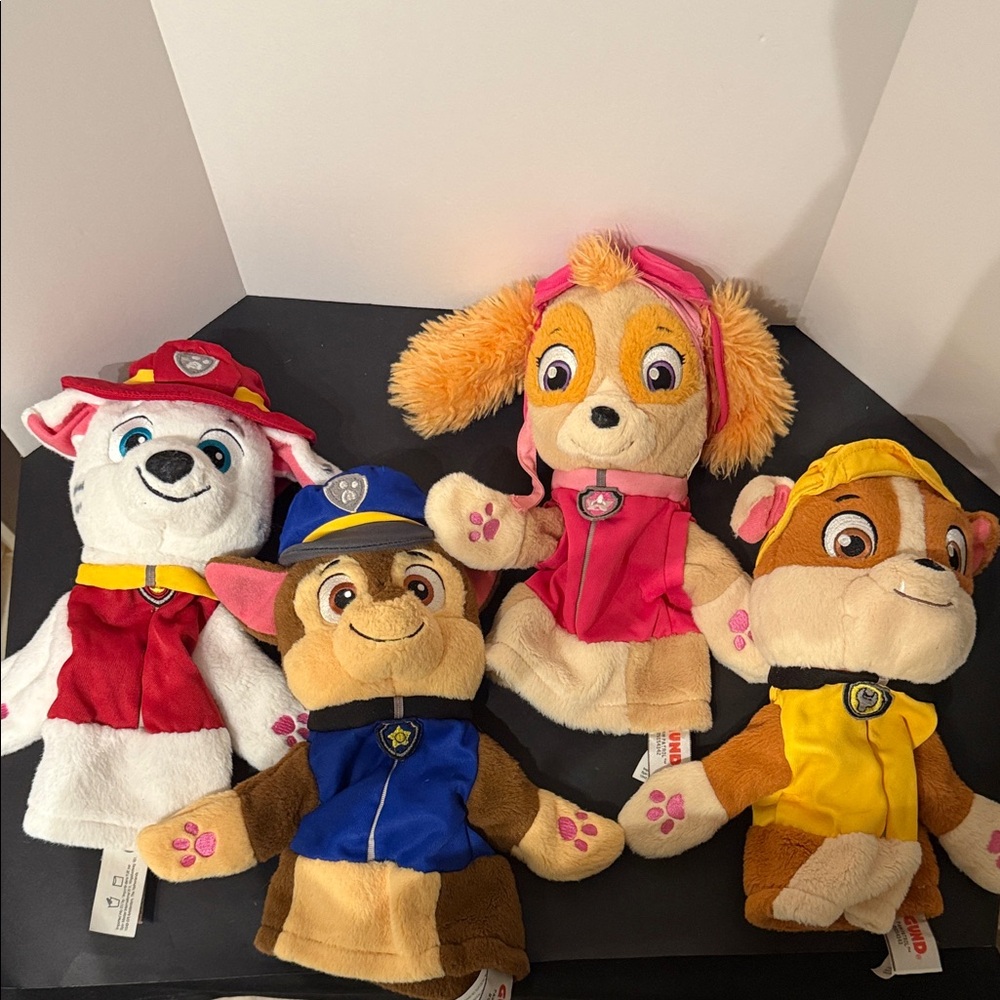 Gund Paw Patrol Plush hand Puppets set of 4
